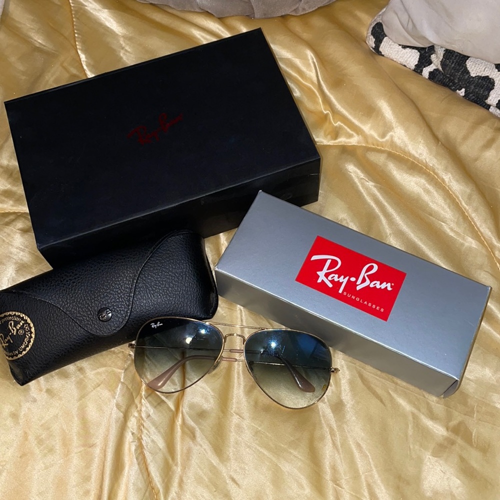 Blue gradient raybans with original boxes & duster